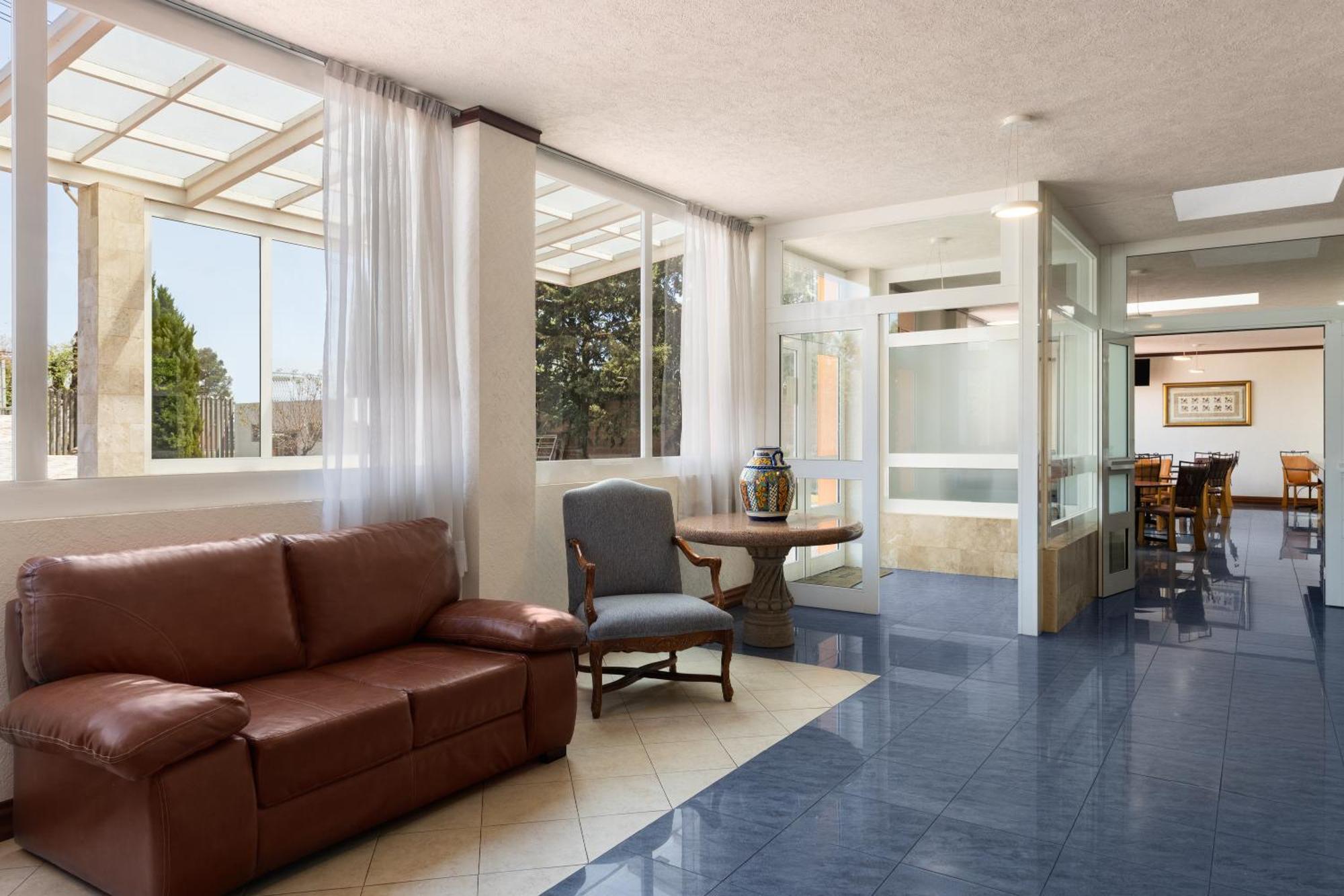 Howard Johnson By Wyndham تولوكا المظهر الخارجي الصورة