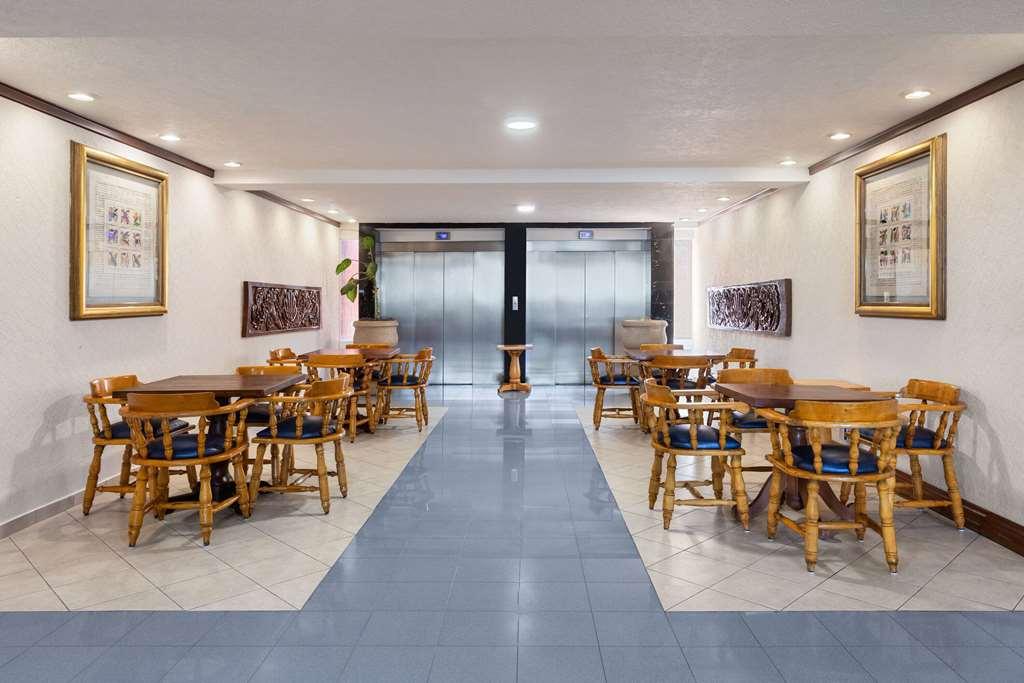 Howard Johnson By Wyndham تولوكا المظهر الداخلي الصورة